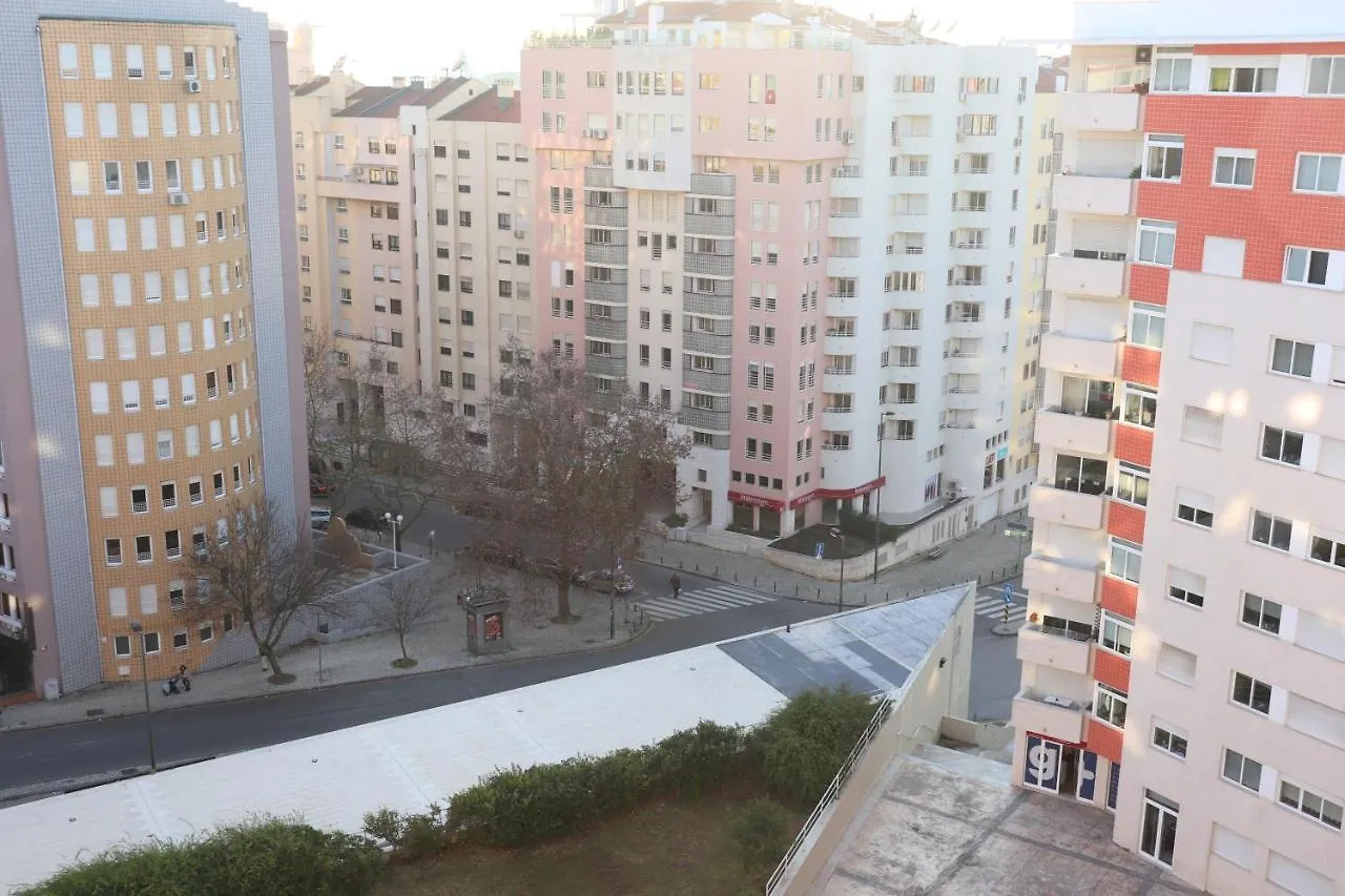 Lisbon Deluxe Apartment